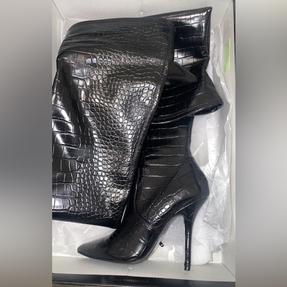 Thigh high slouch boots - Picture 5 of 6